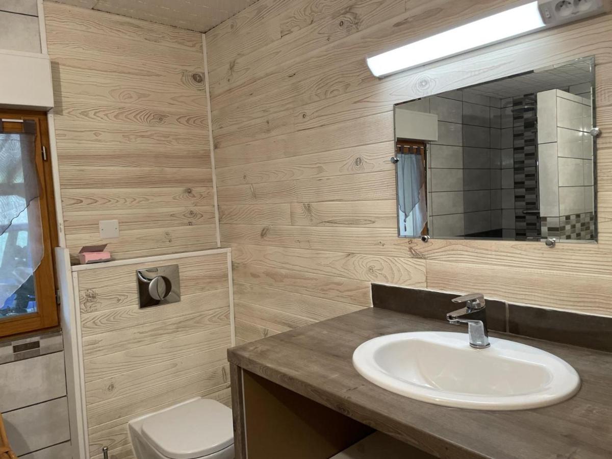 Chalet De Charme Avec Sauna Et Piscine Couverte, Proche De Vichy, Tout Confort, Animaux Acceptes - Fr-1-489-370 Villa Saint-Remy-en-Rollat Luaran gambar